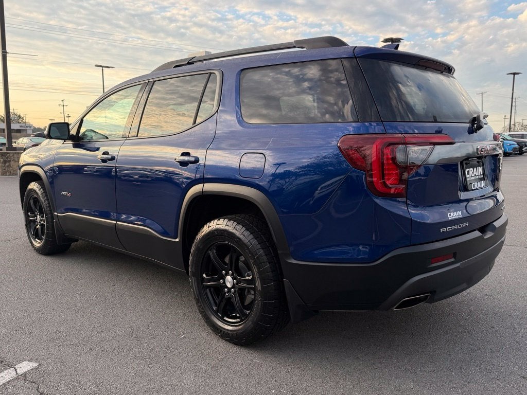 2023 GMC Acadia AT4