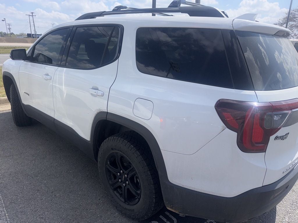2022 GMC Acadia AT4