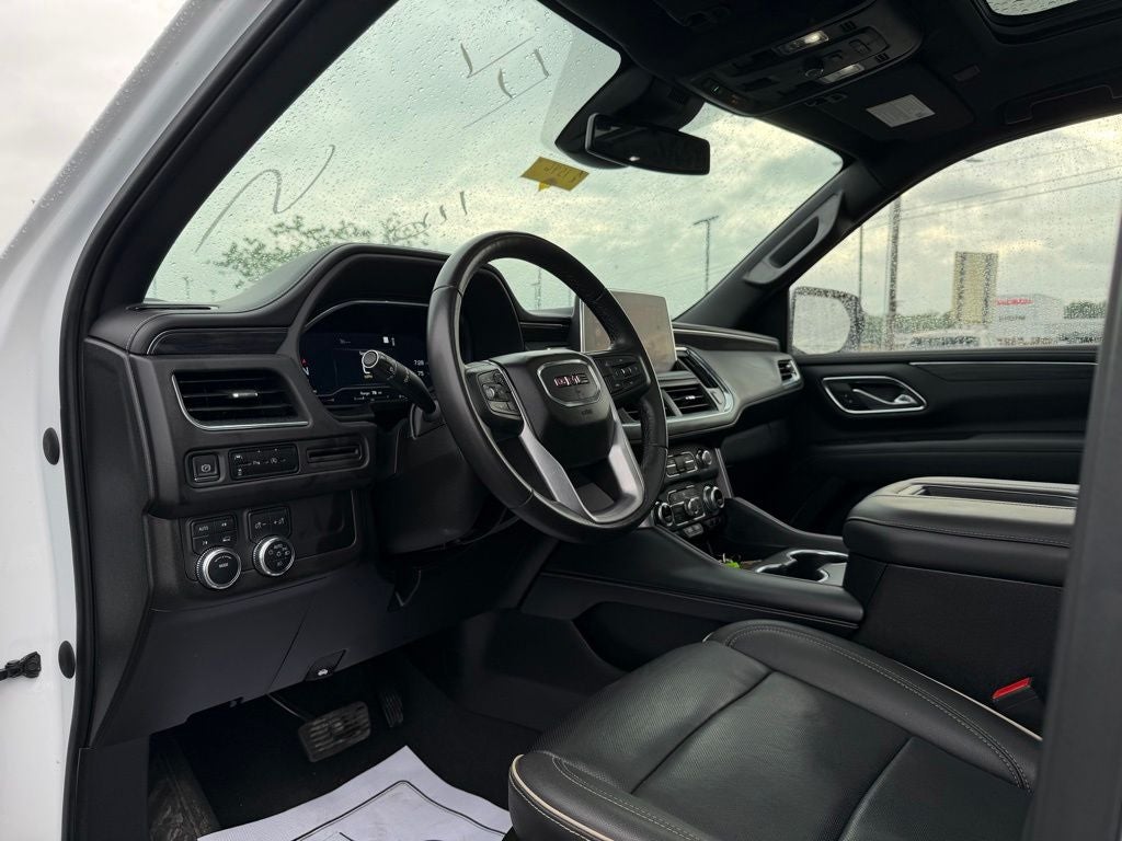 2023 GMC Yukon SLT