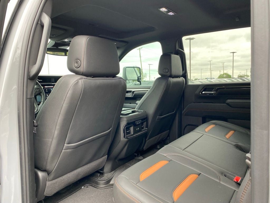 2025 GMC Sierra 2500HD AT4