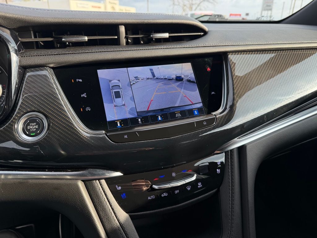 2025 Cadillac XT6 Sport