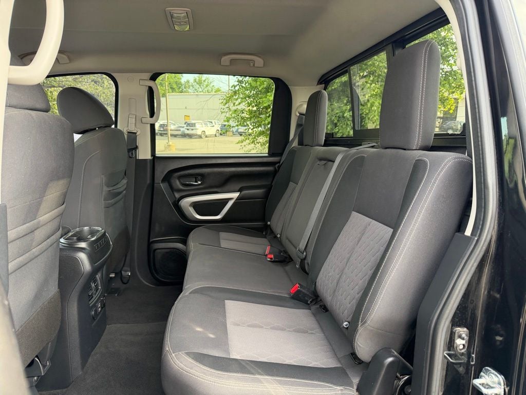 2021 Nissan Titan SV