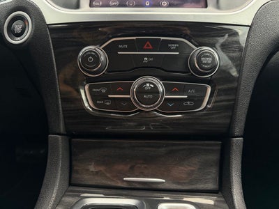 2022 Chrysler 300 Touring