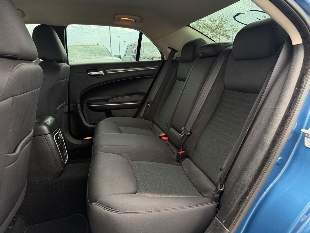 2022 Chrysler 300 Touring