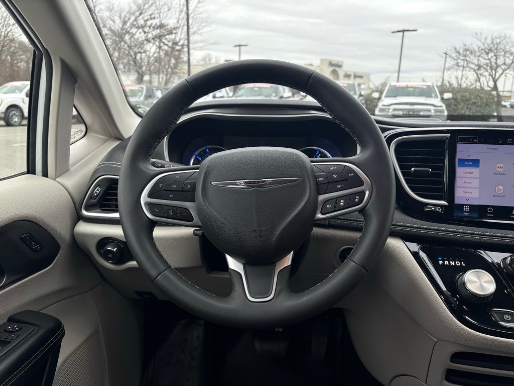 2022 Chrysler Pacifica Hybrid Touring L