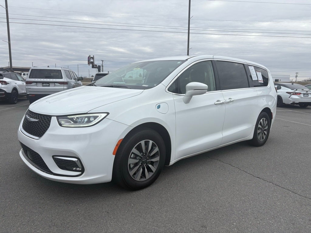 2022 Chrysler Pacifica Hybrid Touring L