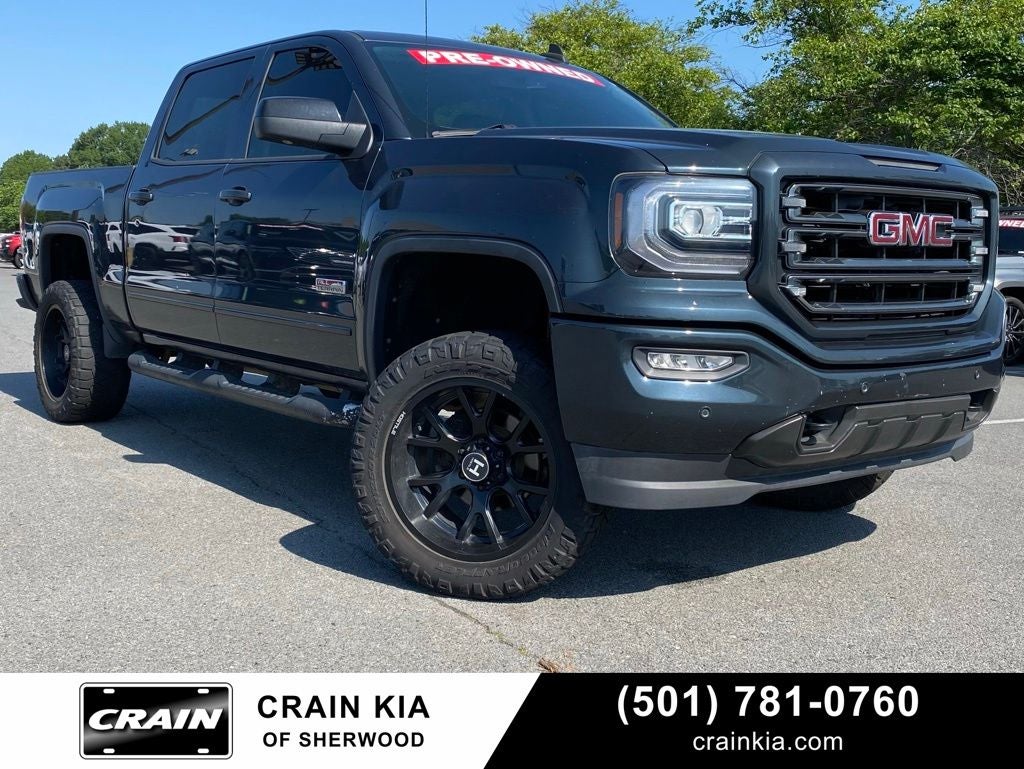 2017 GMC Sierra 4WD Crew Cab Short Box SLT's photo