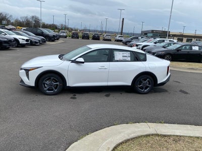 2026 Kia K4 LXS