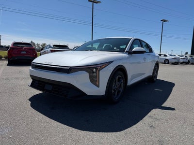 2026 Kia K4 LXS