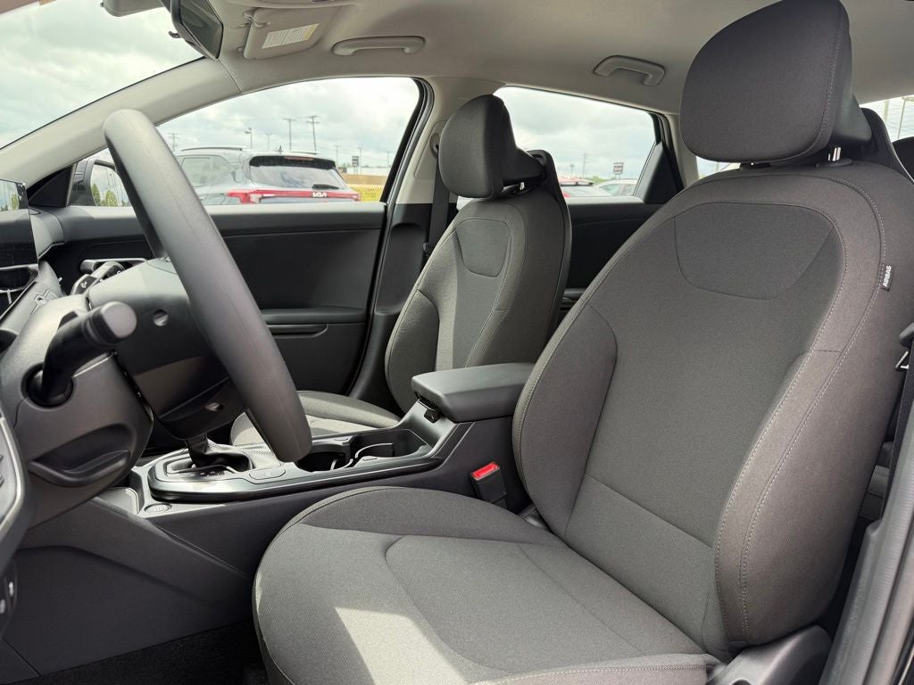 2026 Kia K4 LX