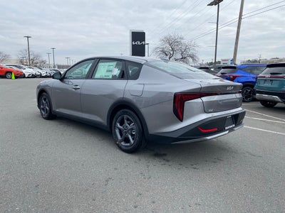 2026 Kia K4 LXS