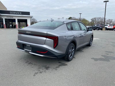 2026 Kia K4 LXS