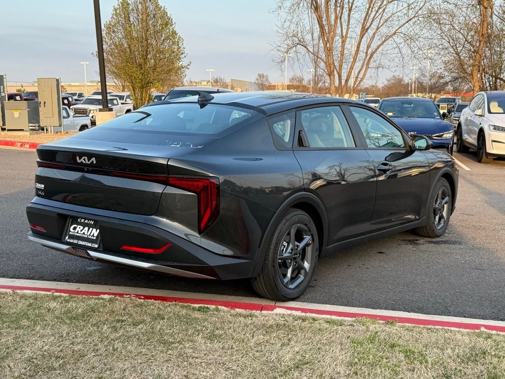 2026 Kia K4 LXS