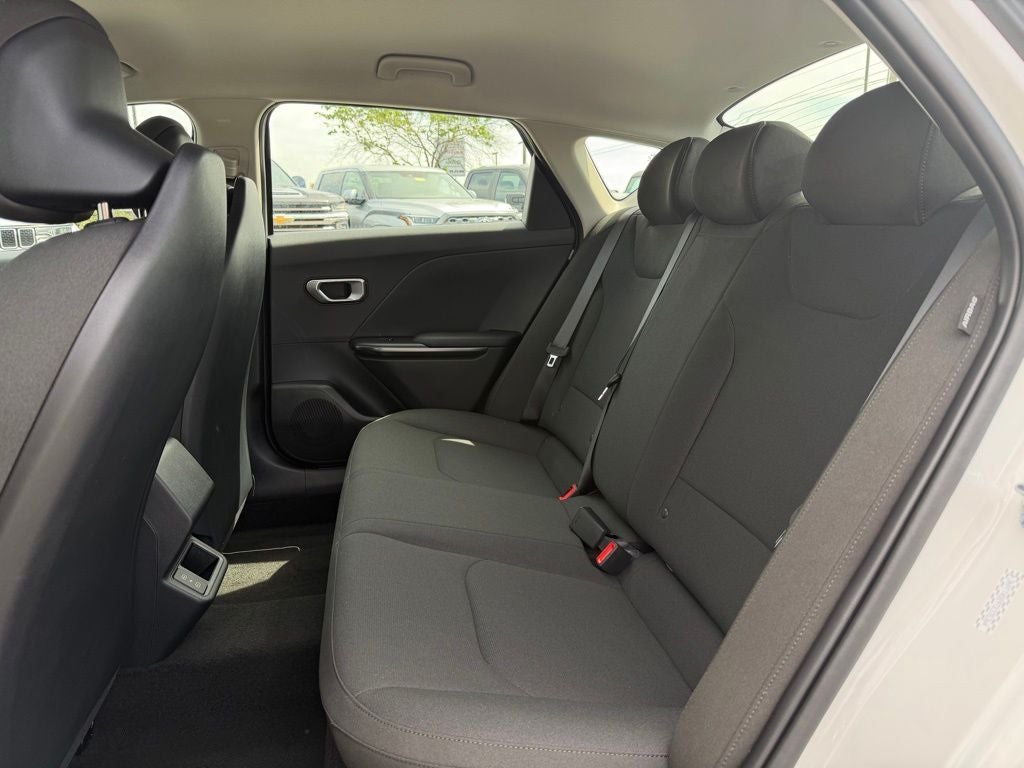 2026 Kia K4 LX
