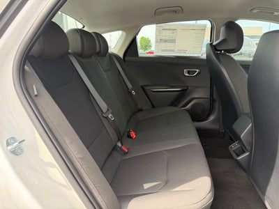 2026 Kia K4 LX