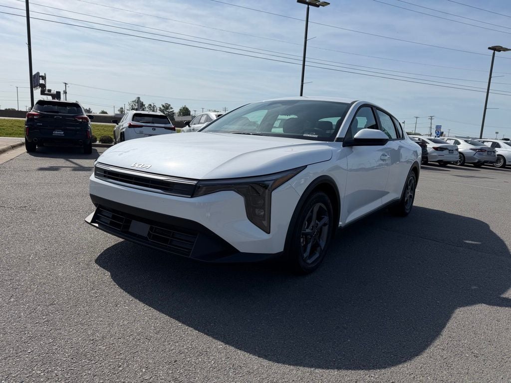 2026 Kia K4 LXS