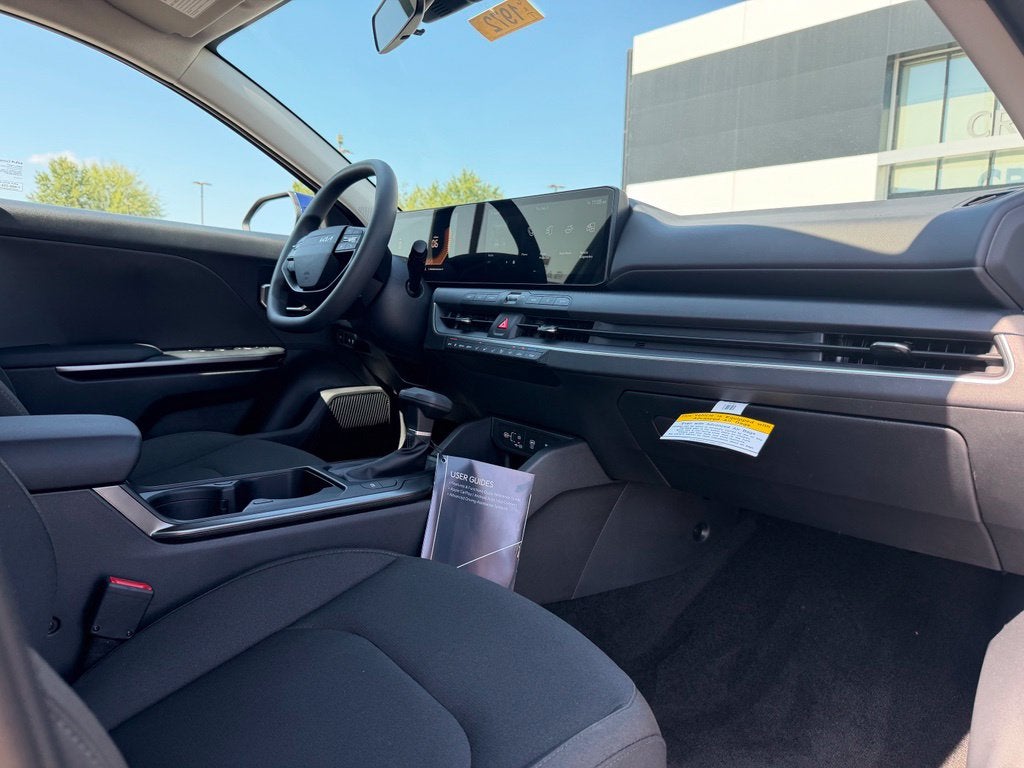2027 Kia K4 LXS