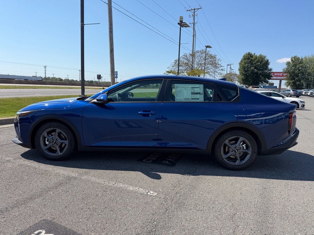 2027 Kia K4 LXS