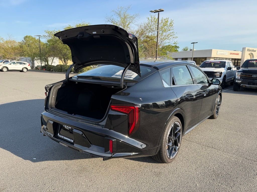 2025 Kia K4 GT-Line