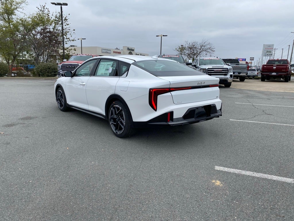 2025 Kia K4 GT-Line