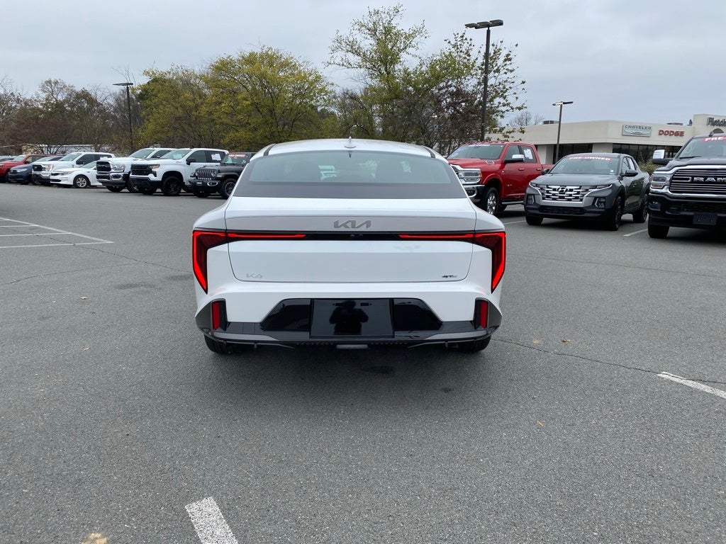 2025 Kia K4 GT-Line