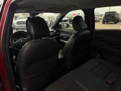 2020 Nissan Kicks SR