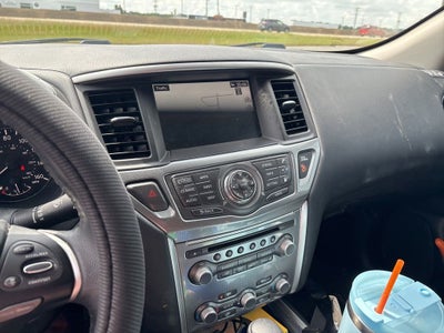2020 Nissan Pathfinder SL
