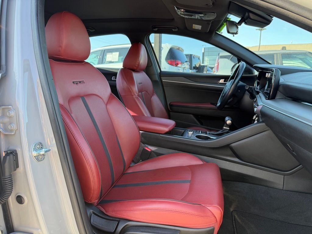 2022 Kia K5 GT-Line *Red Interior Pkg/ Premium Pkg/ Pano Roof