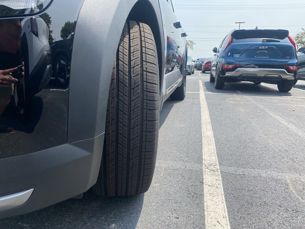 2026 Kia EV9 Light Long Range