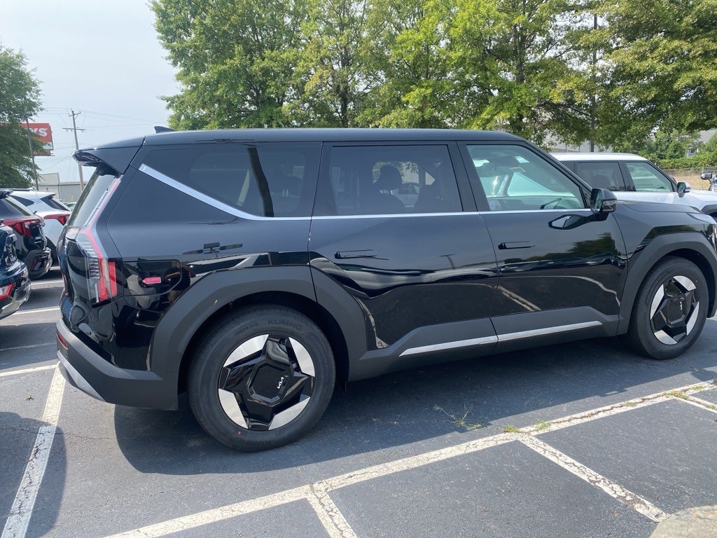 2026 Kia EV9 Light Long Range