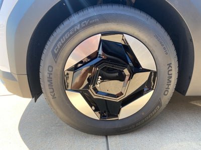 2026 Kia EV9 Light Long Range