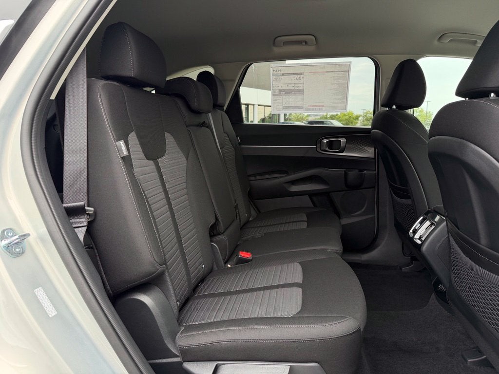 2026 Kia Sorento LX