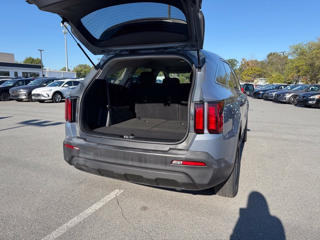 2023 Kia Sorento LX