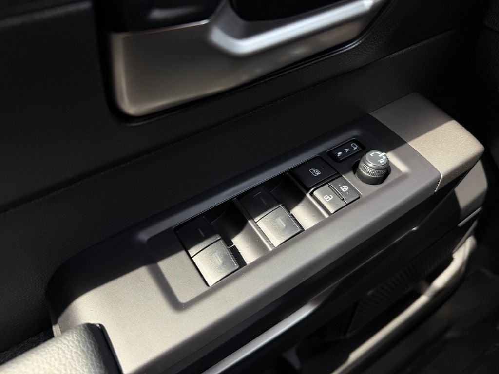 2024 Toyota Sequoia SR5