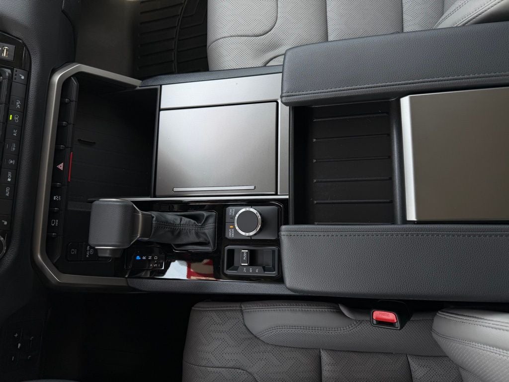 2024 Toyota Sequoia SR5