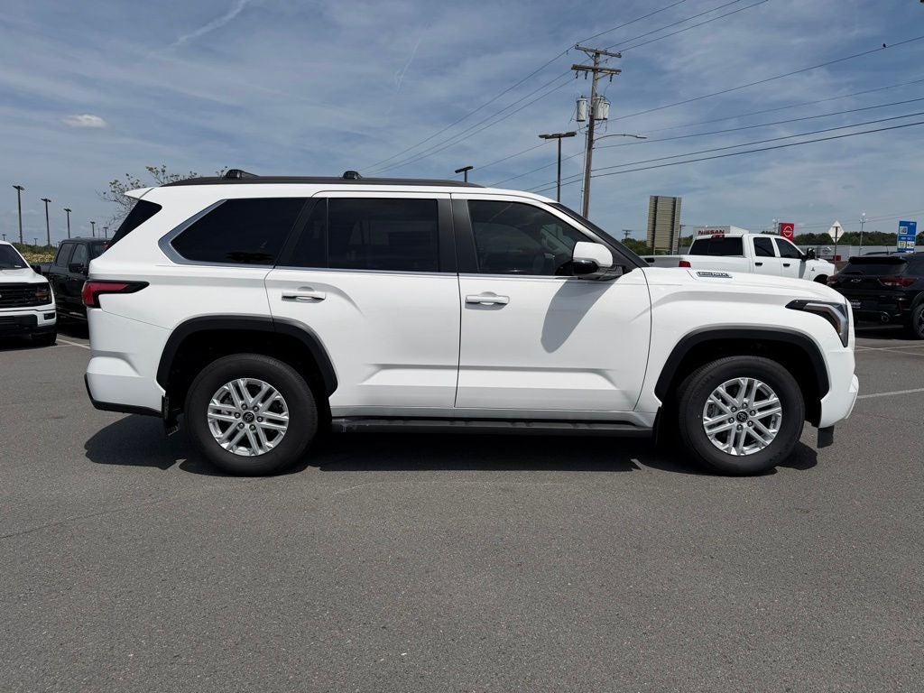 2024 Toyota Sequoia SR5