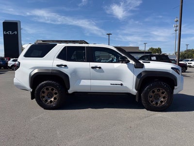 2025 Toyota 4Runner i-FORCE MAX Hybrid Trailhunter