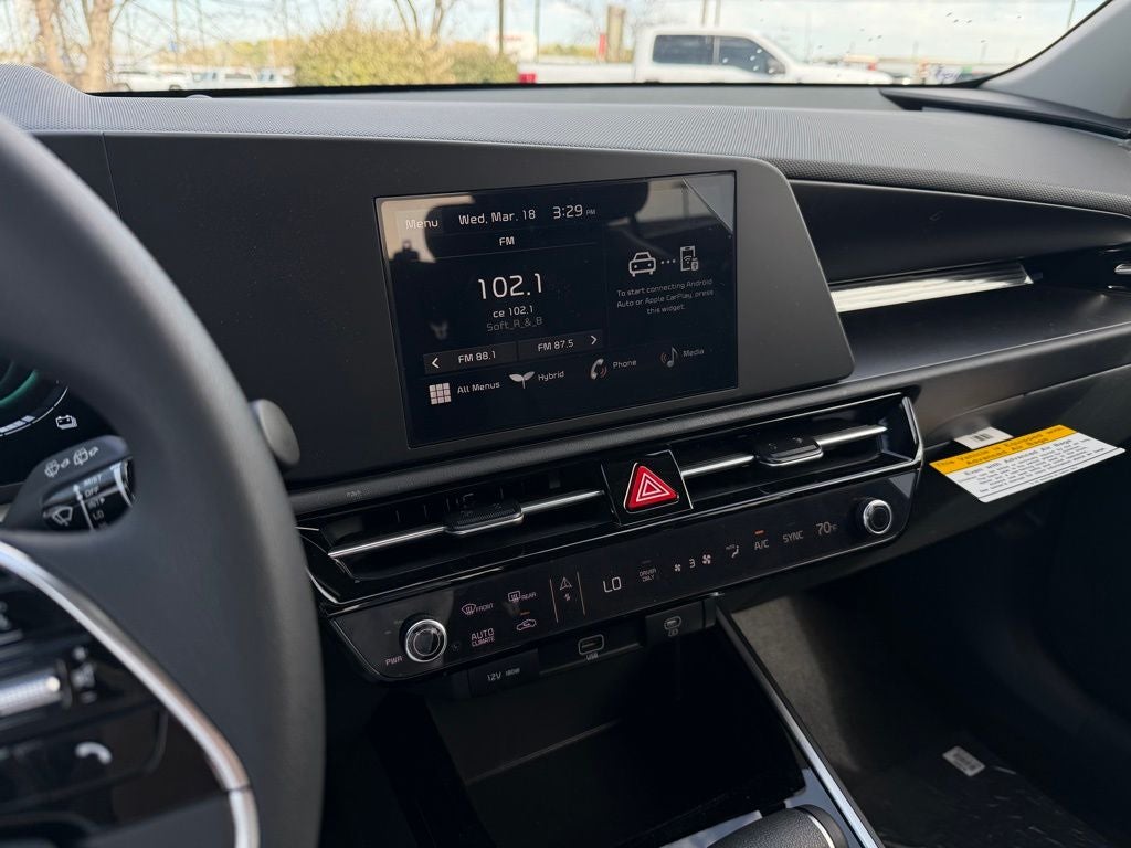 2026 Kia Niro LX