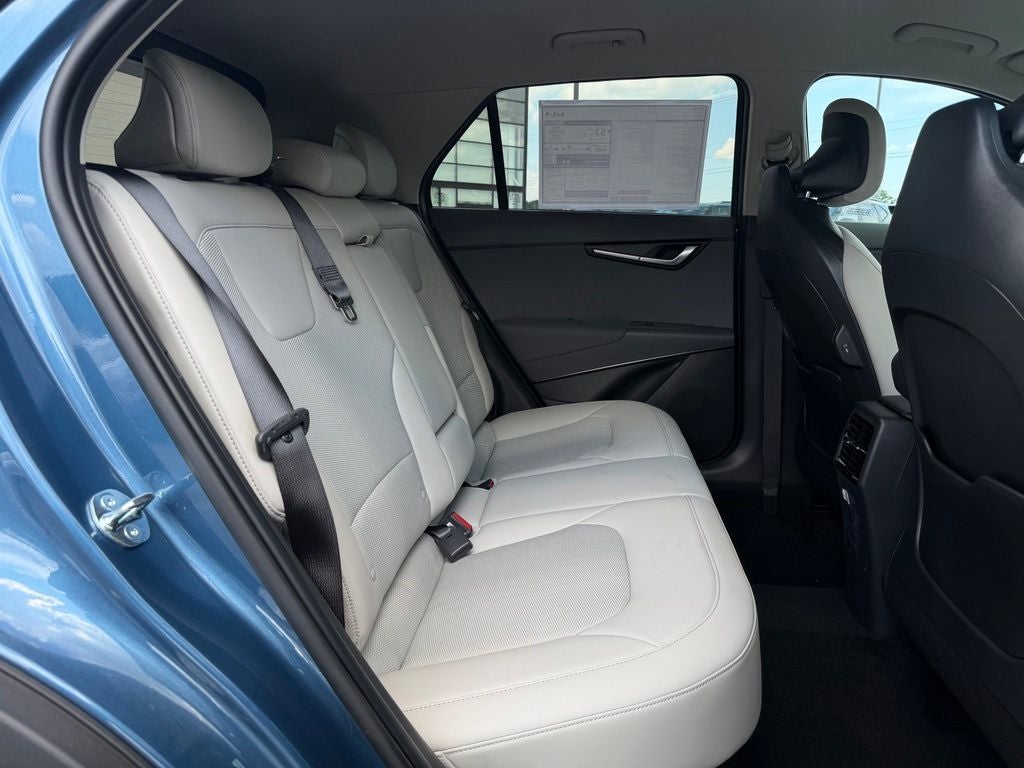 2026 Kia Niro EX