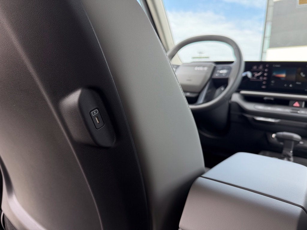 2027 Kia Seltos S