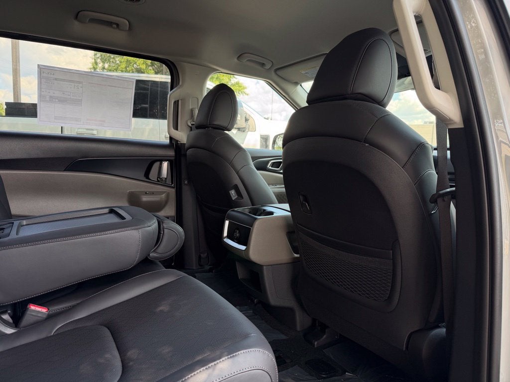 2027 Kia Carnival LX