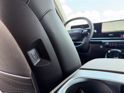 2027 Kia Carnival LX