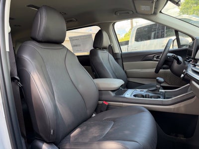 2027 Kia Carnival LX