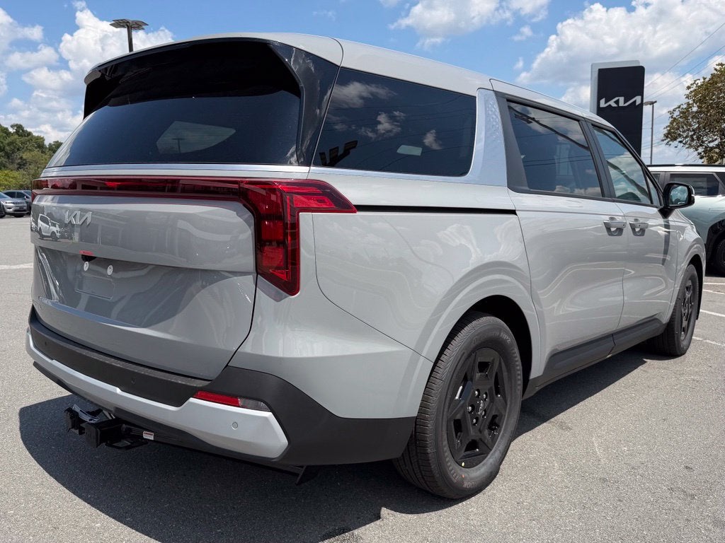 2027 Kia Carnival LX