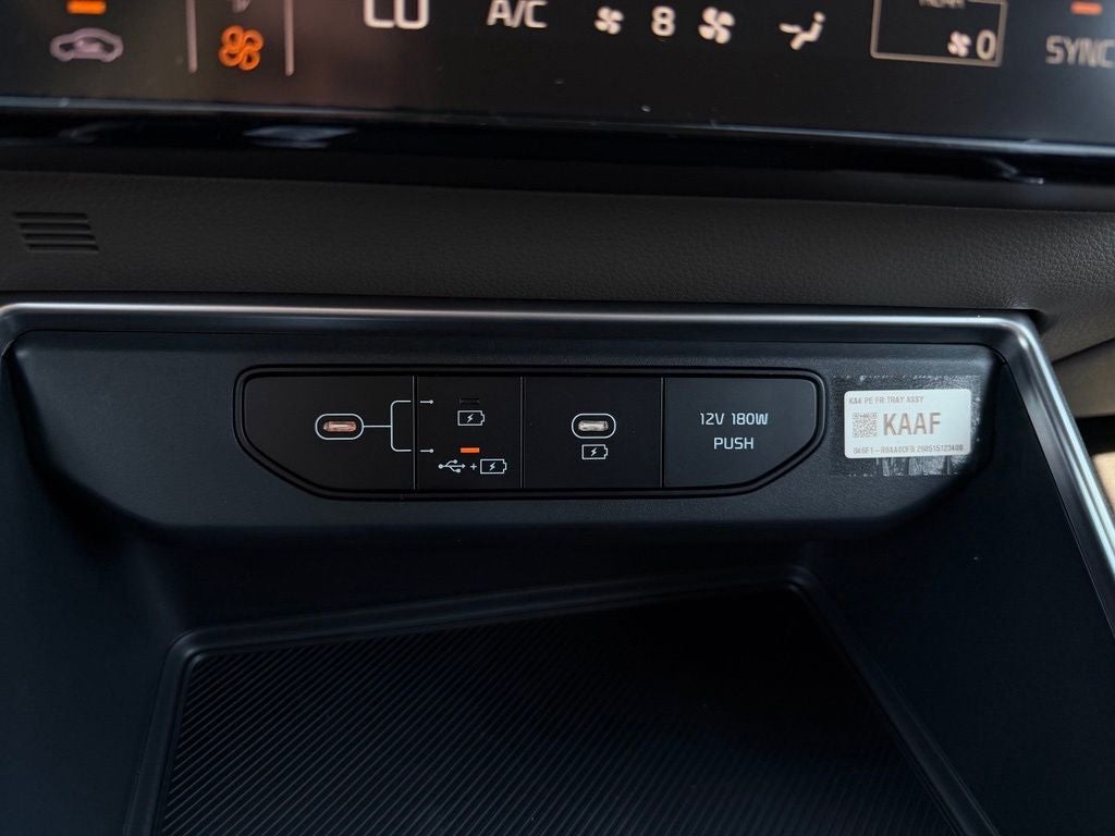 2027 Kia Carnival LX