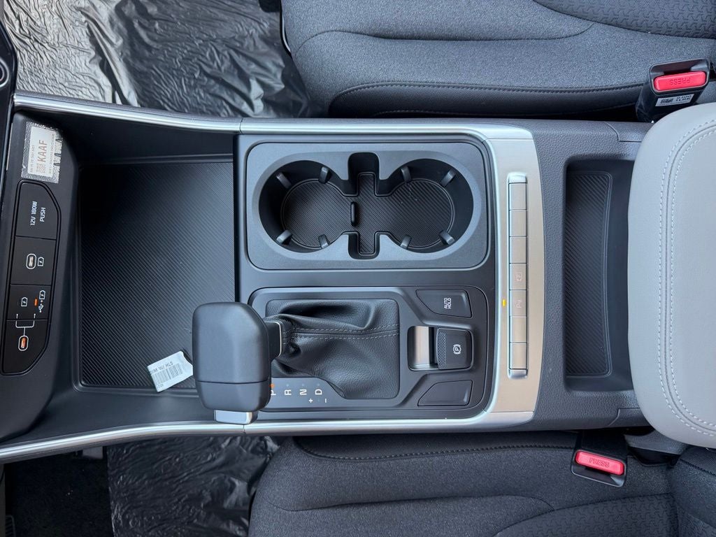 2027 Kia Carnival LX