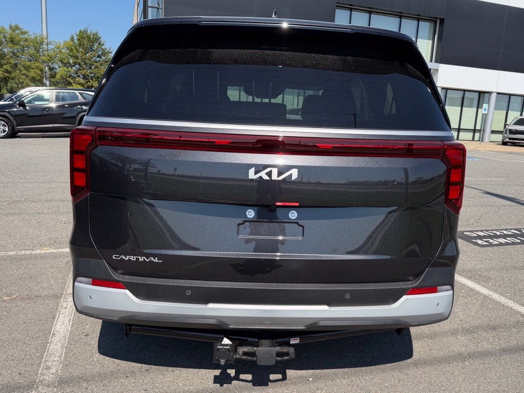 2027 Kia Carnival LX