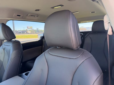 2027 Kia Carnival LXS