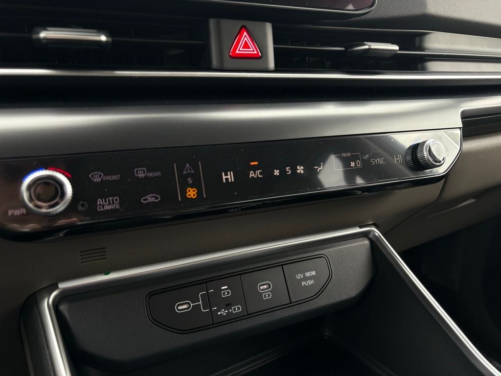 2026 Kia Carnival LXS