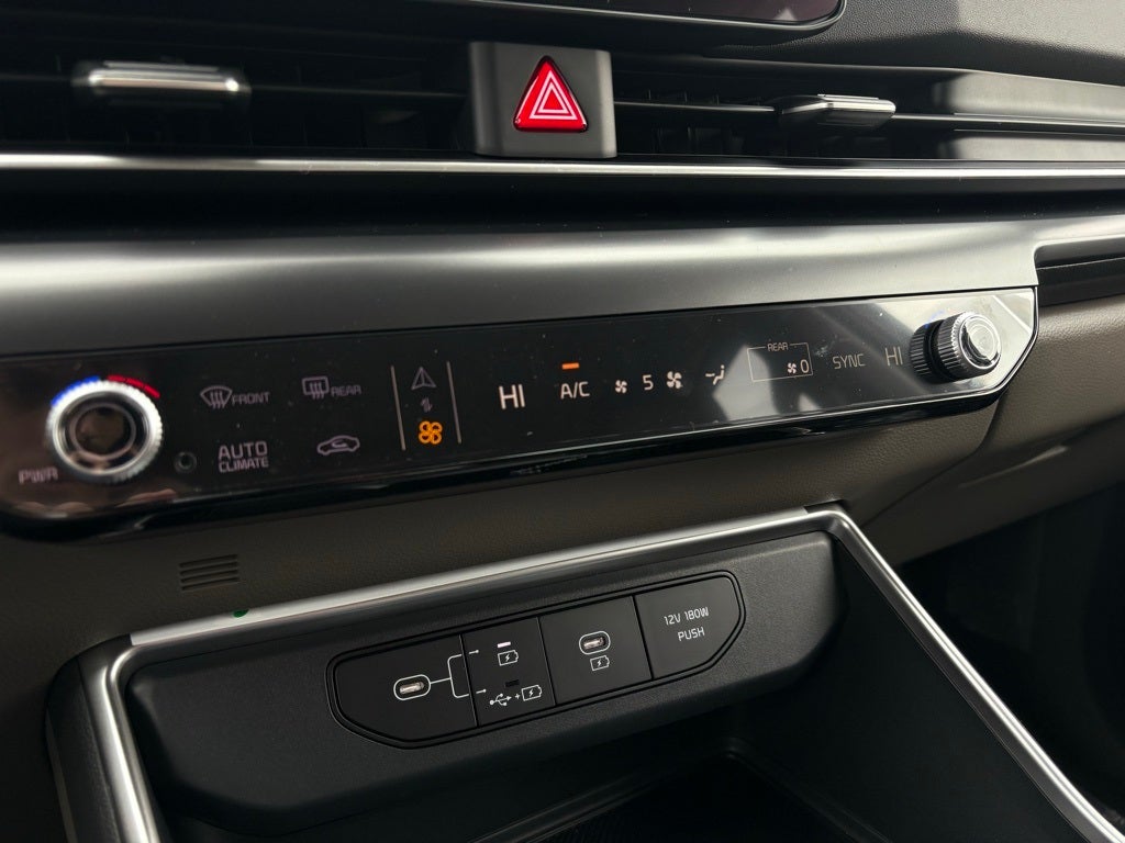 2026 Kia Carnival LXS